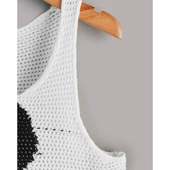 Y2K 90s Yin Yang Knit Tank Top Black / White Sleeveless Sizes S-L Availble - Picture 4 of 5